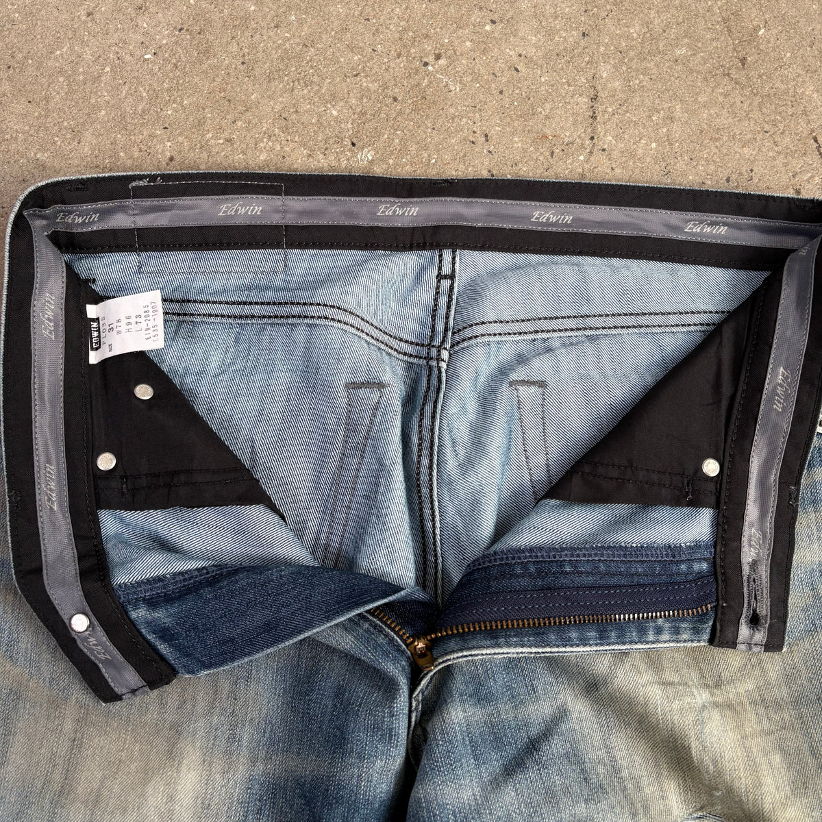 Edwin Premium Straight Cuts - 32x29