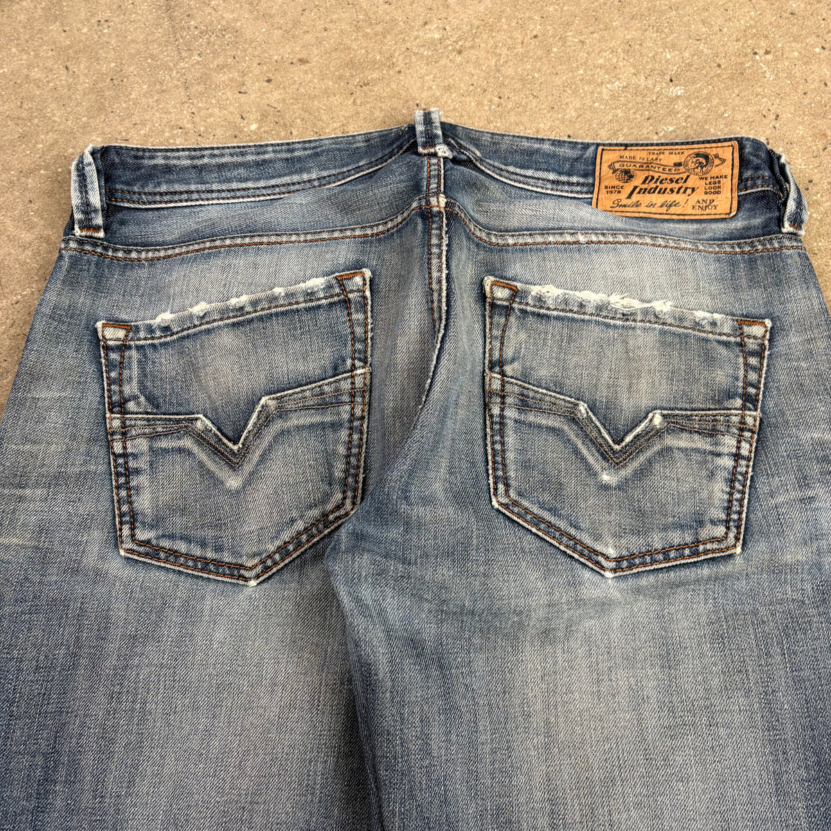 Vintage Diesel Straight Cuts - 35x32