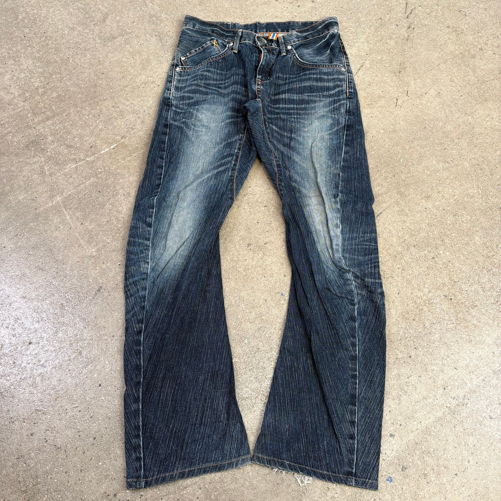 Edwin XV Function Straight Cuts (Japanese) 31x32