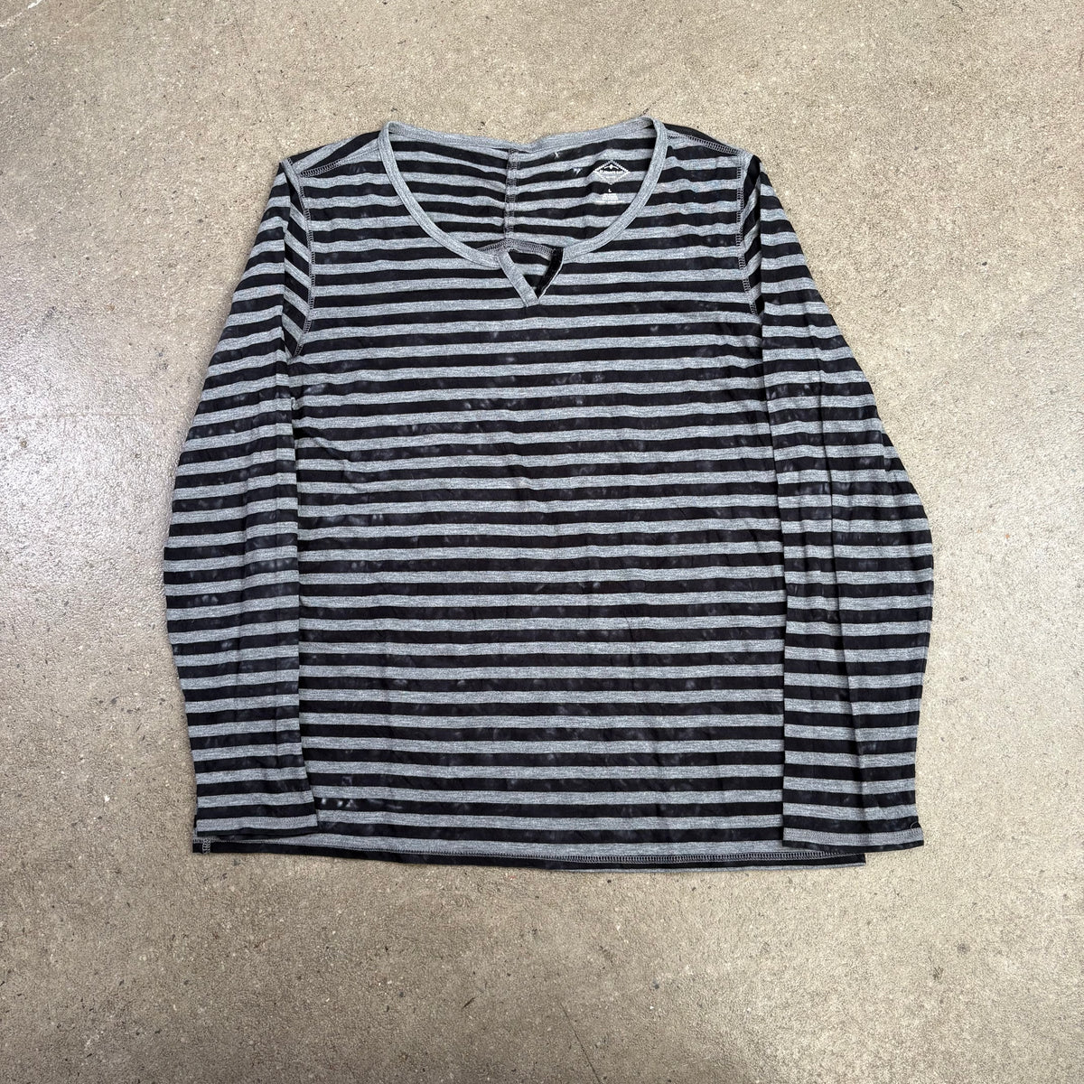 90's St. John's Bay Longsleeve